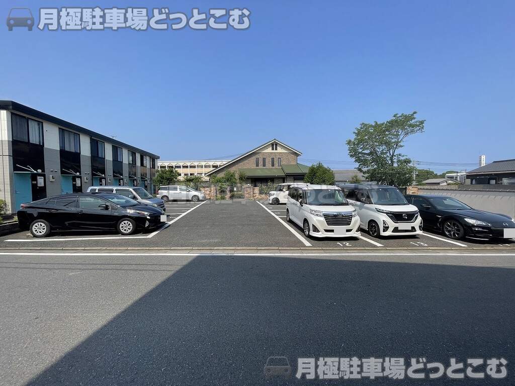 北九州市八幡西区幸神3-9-6の月極駐車場1