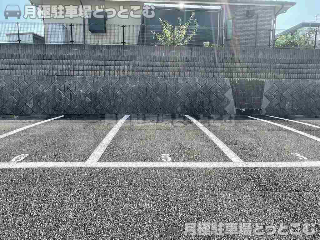 北九州市八幡西区幸神3-119-2の月極駐車場2