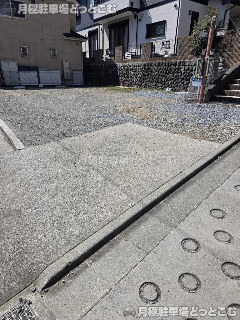 八王子市鑓水12番の月極駐車場3