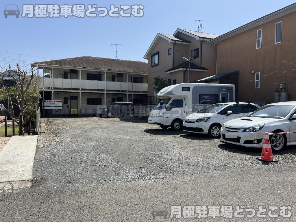 伊勢原市沼目2丁目12-648-3の月極駐車場2