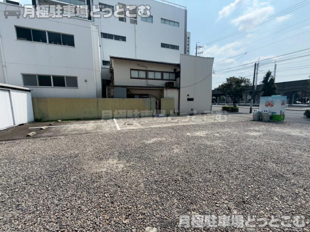 名古屋市中区千代田4丁目806の月極駐車場3
