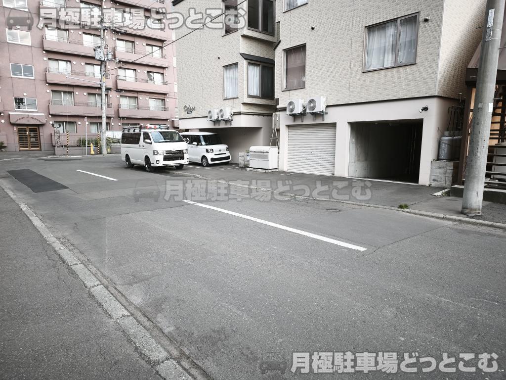 札幌市白石区本通17丁目北10-15の月極駐車場7