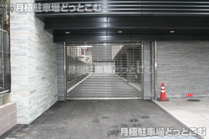 福岡市博多区石城町9-17の月極駐車場2