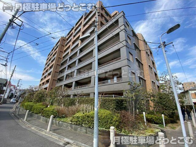 台東区根岸5-9-22の月極駐車場1