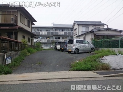 名古屋市名東区猪高台1-1118の月極駐車場1