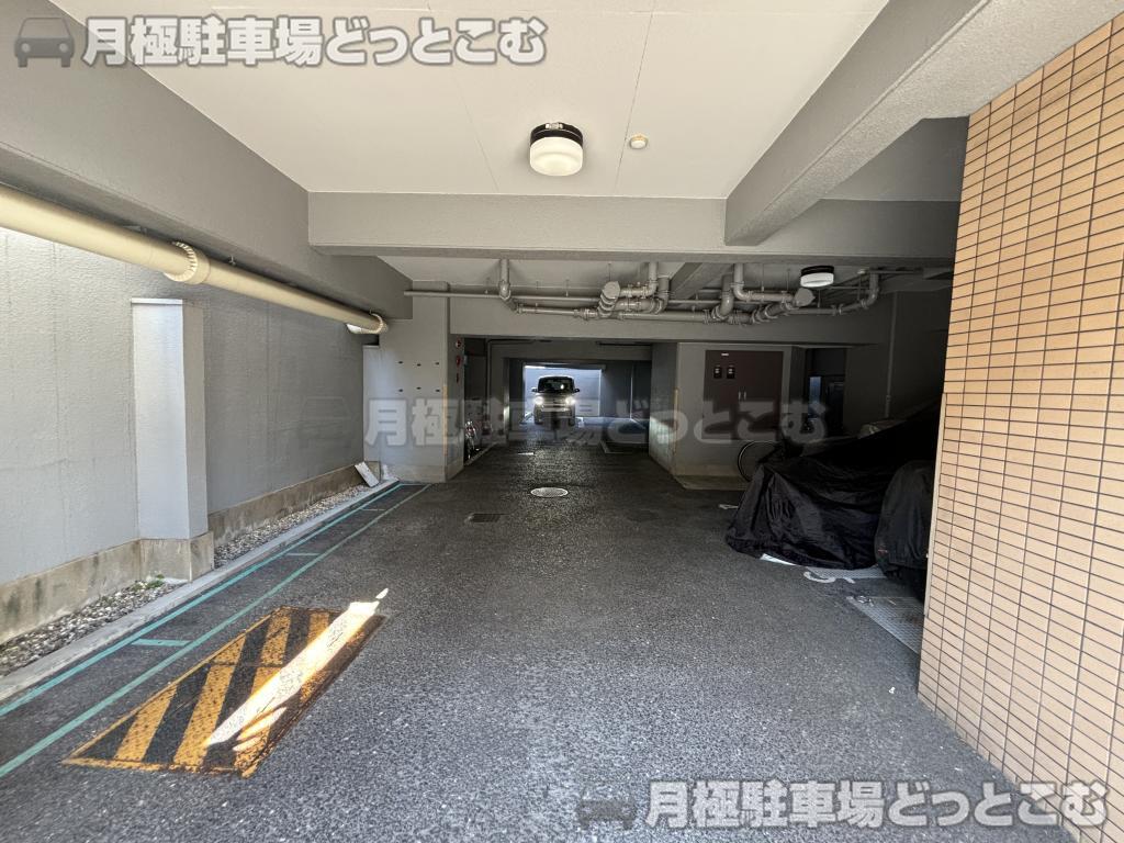 名古屋市東区東大曽根町18−18の月極駐車場5