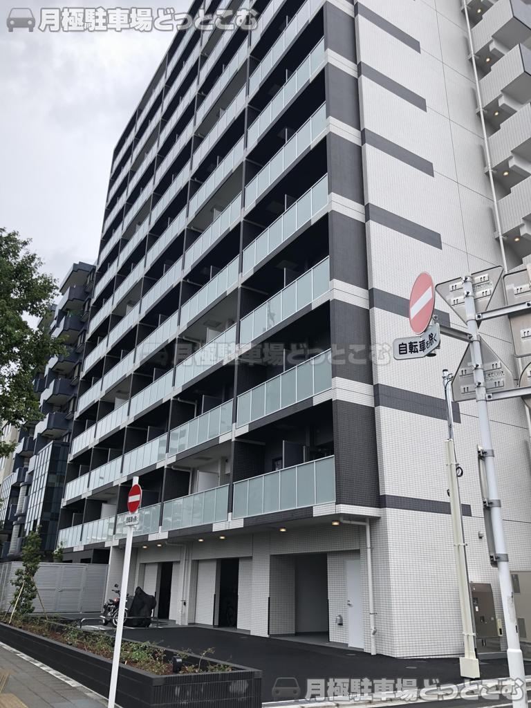 葛飾区青戸4-2-4の月極駐車場1