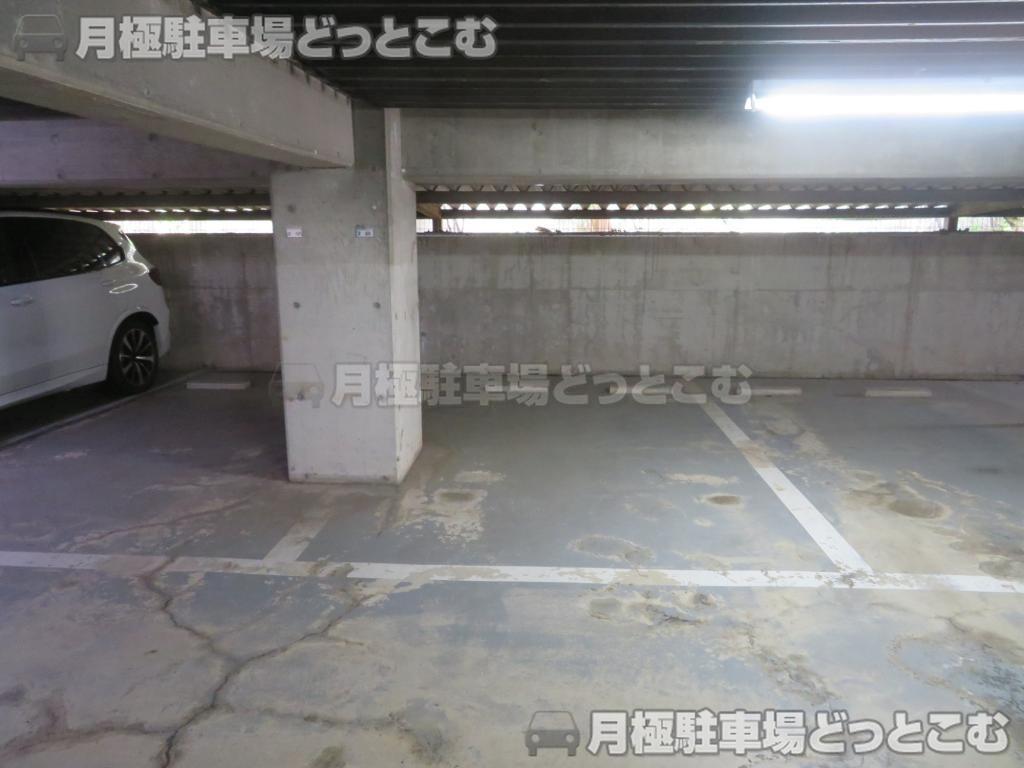 市川市稲荷木2丁目22−13の月極駐車場3