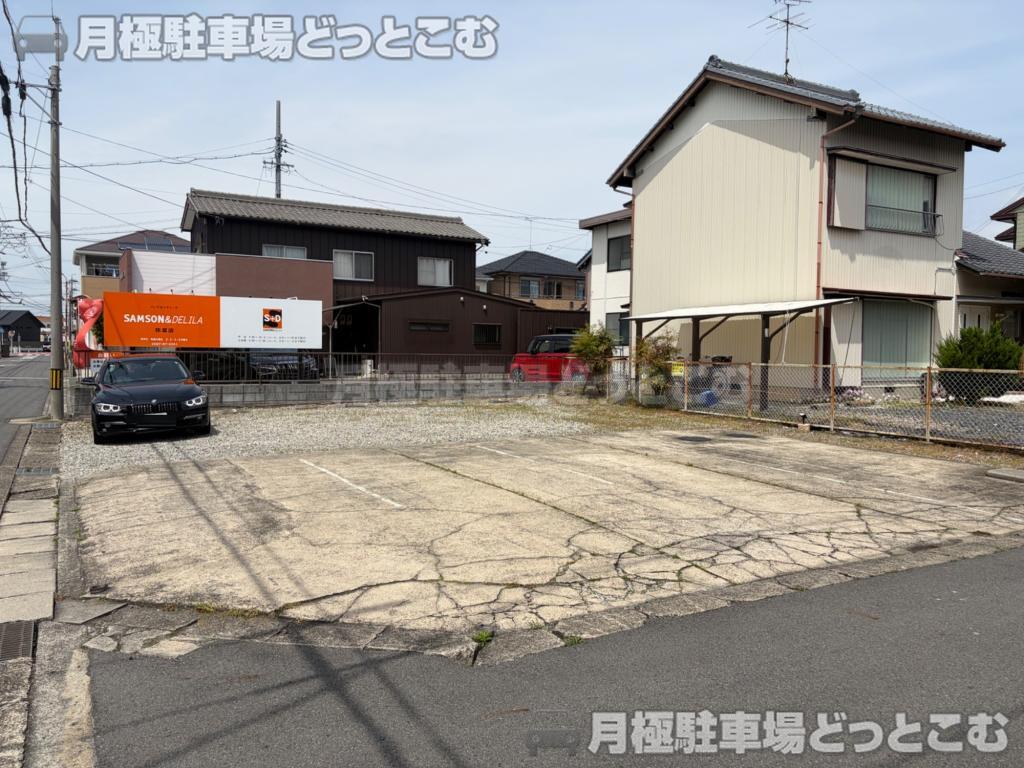 弥富市鯏浦町気開182の月極駐車場1