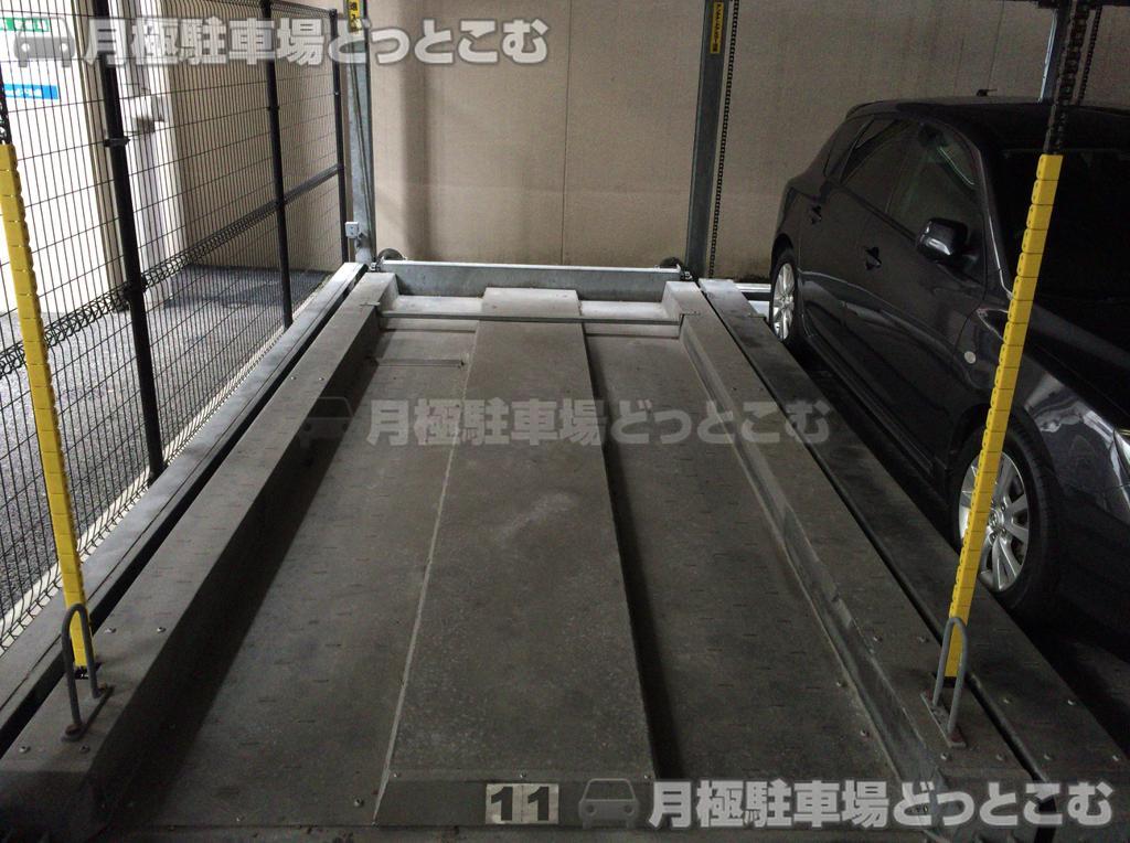 福岡市中央区平尾2丁目9-5の月極駐車場5