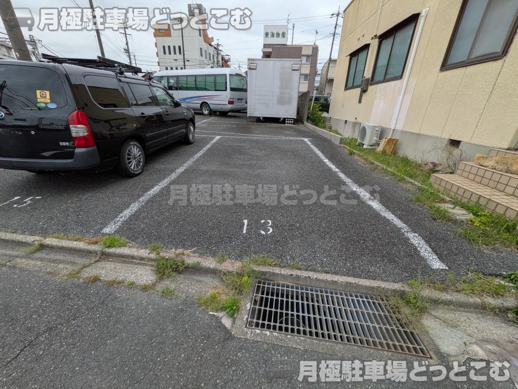 名古屋市中村区長戸井町3丁目41-6の月極駐車場6