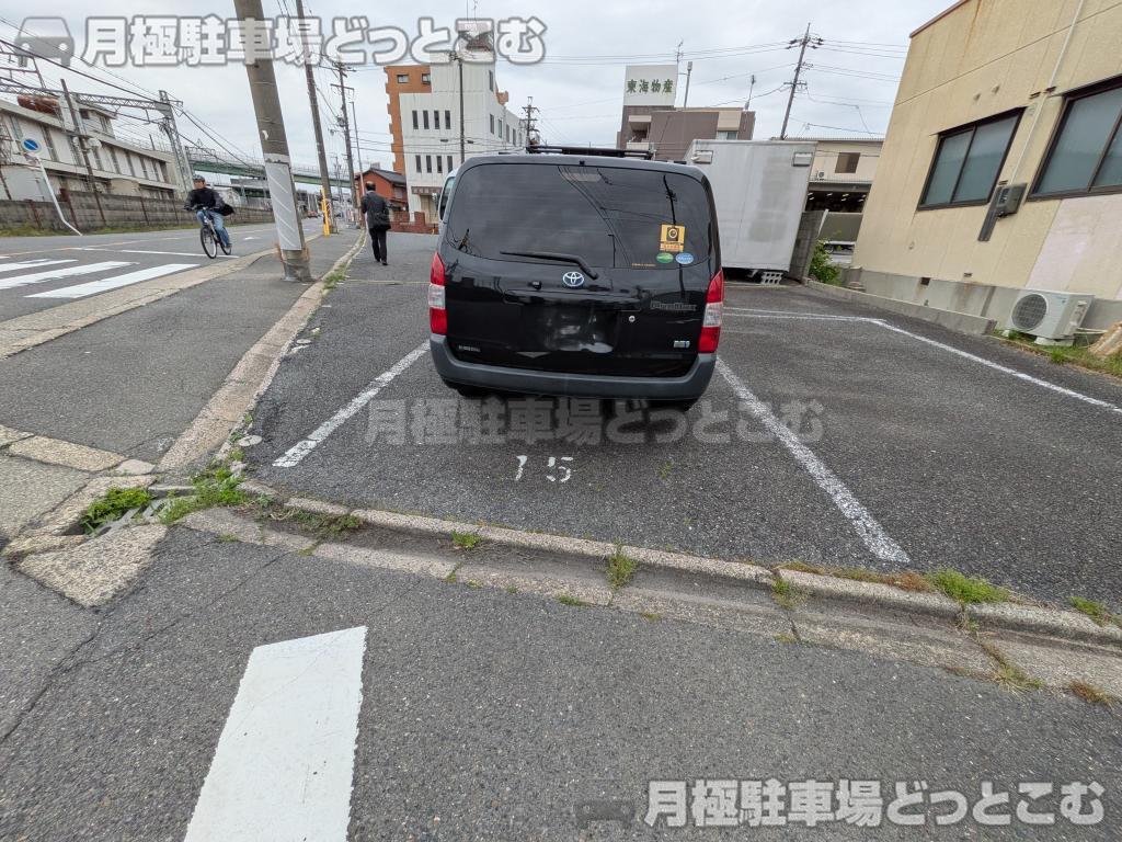 名古屋市中村区長戸井町3丁目41-6の月極駐車場7