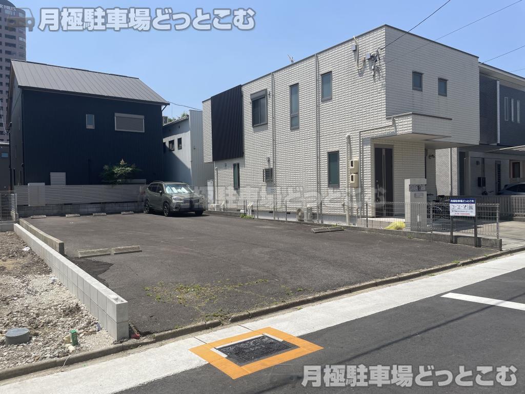 名古屋市千種区千種1丁目2506の月極駐車場2