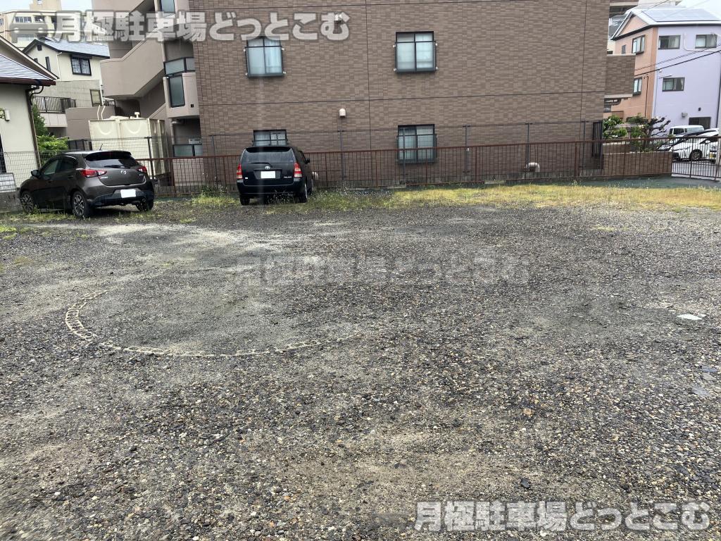 名古屋市瑞穂区内方町2丁目38の月極駐車場4