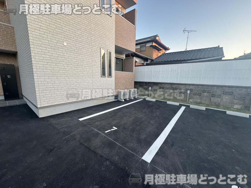 大野城市山田2丁目224番1の月極駐車場1
