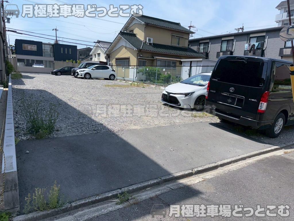名古屋市北区龍ノ口町2丁目18の月極駐車場4
