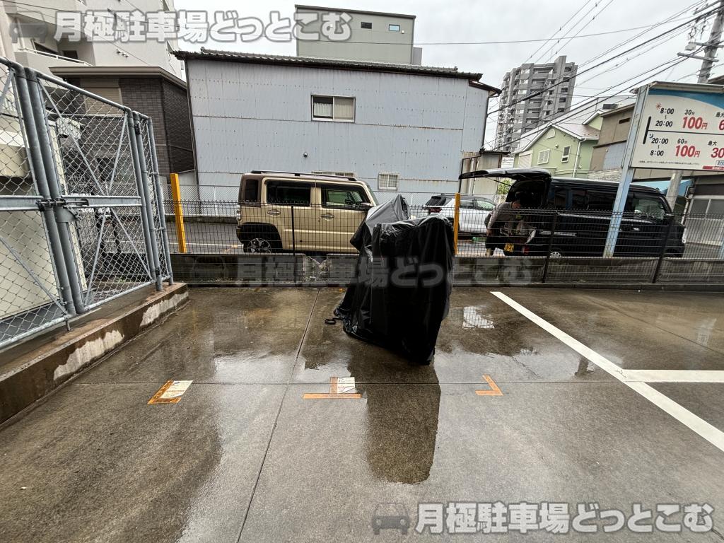 名古屋市西区花の木3丁目13−13 グレイス浄心駅前の月極駐車場4