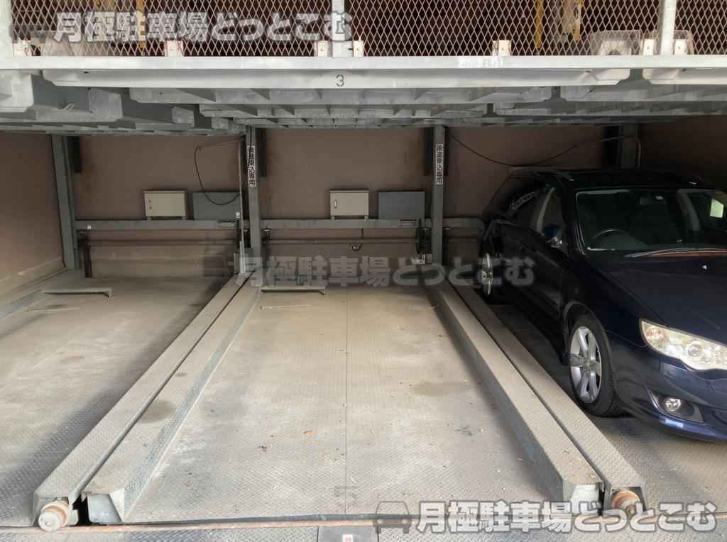 福岡市南区大橋2丁目21-21の月極駐車場3