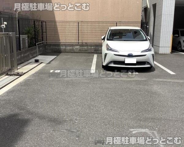 北九州市小倉北区京町4-4-37の月極駐車場2