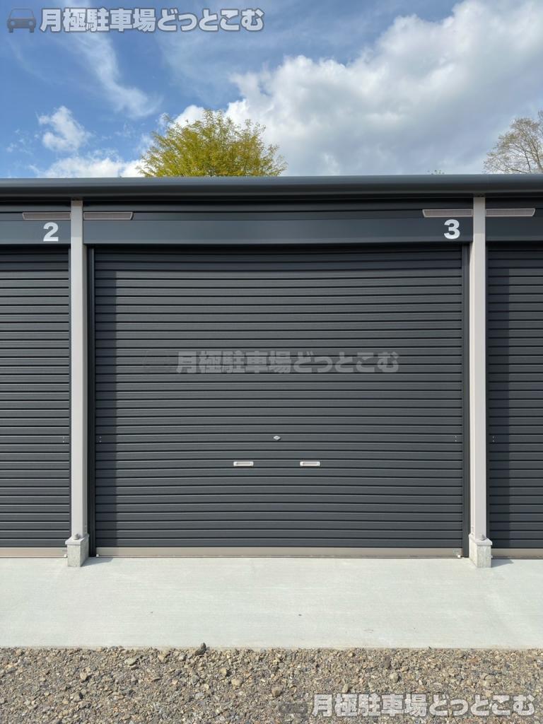 北杜市長坂町大井ヶ森字手白尾1176番2の月極駐車場3