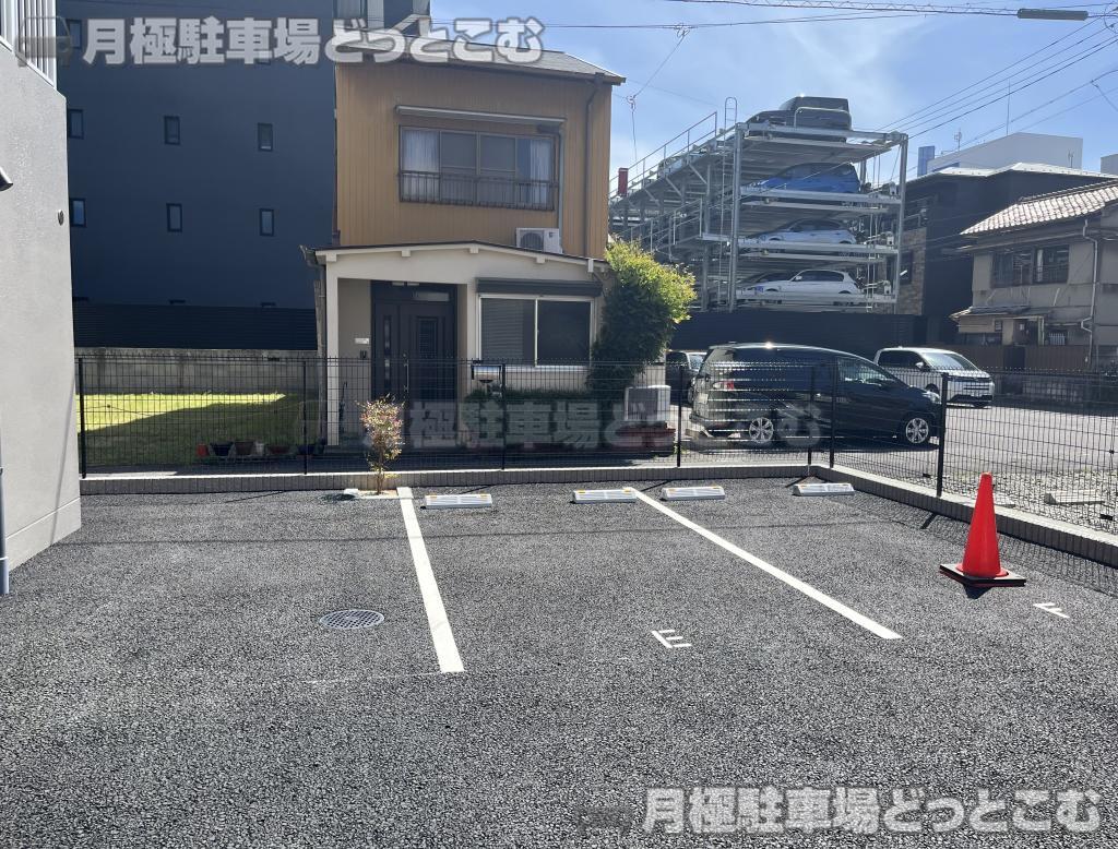 名古屋市東区矢田5丁目207,208-1の月極駐車場1