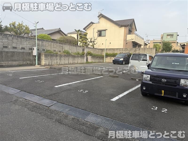 名古屋市緑区鳴海町白山104他の月極駐車場2