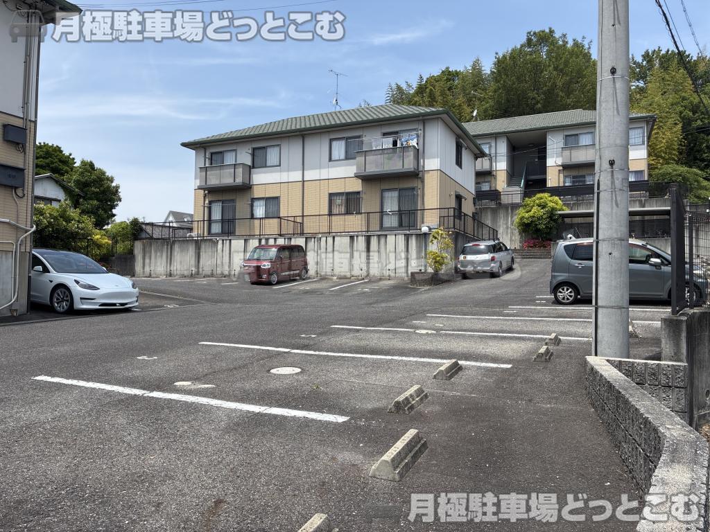 日進市岩崎町神明115の月極駐車場3