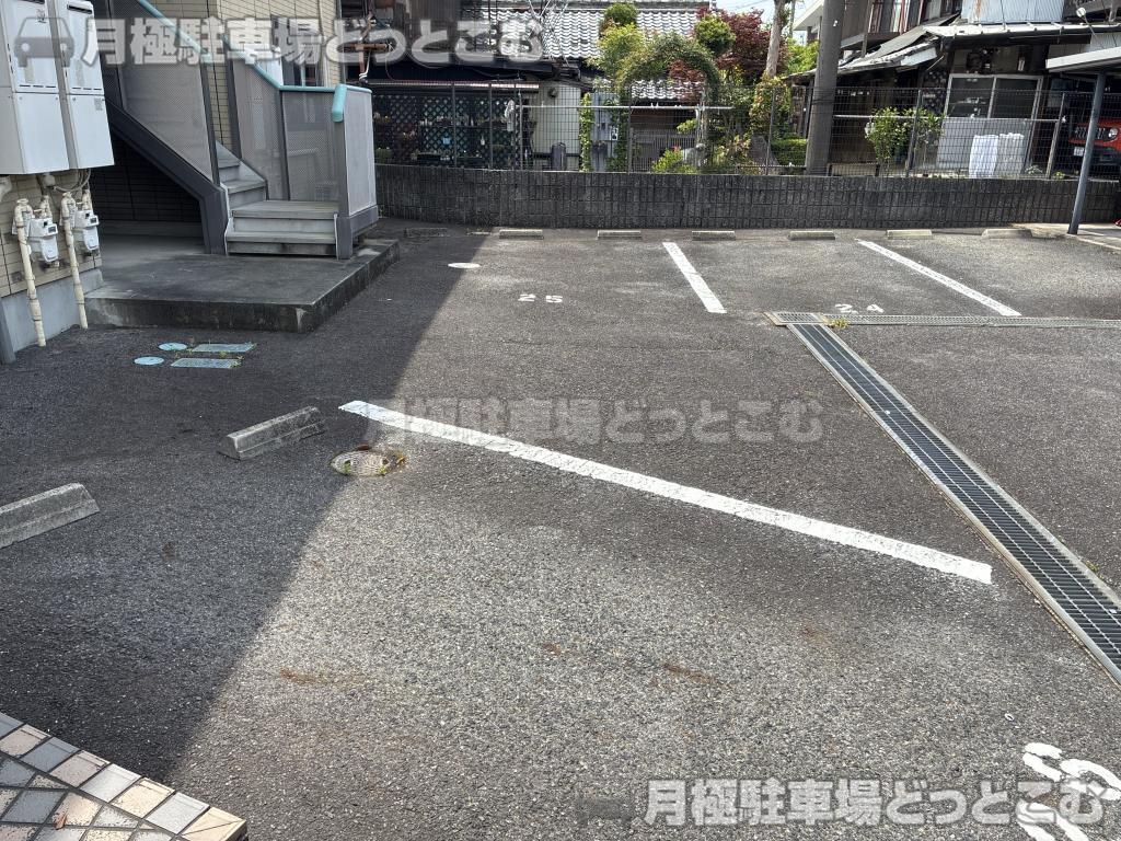日進市岩崎町神明115の月極駐車場9