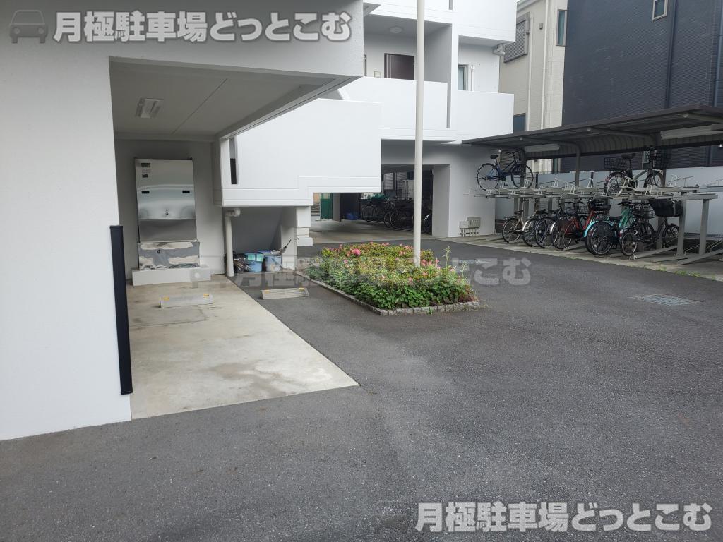 川崎市川崎区渡田1丁目15-12の月極駐車場10