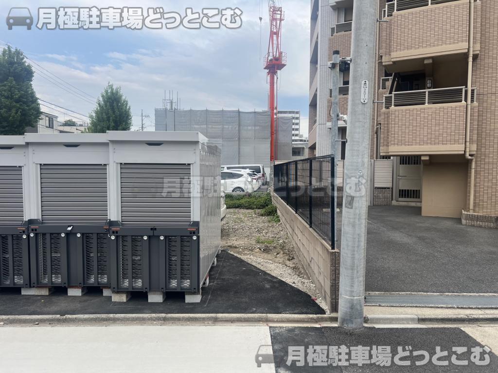 名古屋市中川区横堀町2丁目24の月極駐車場4