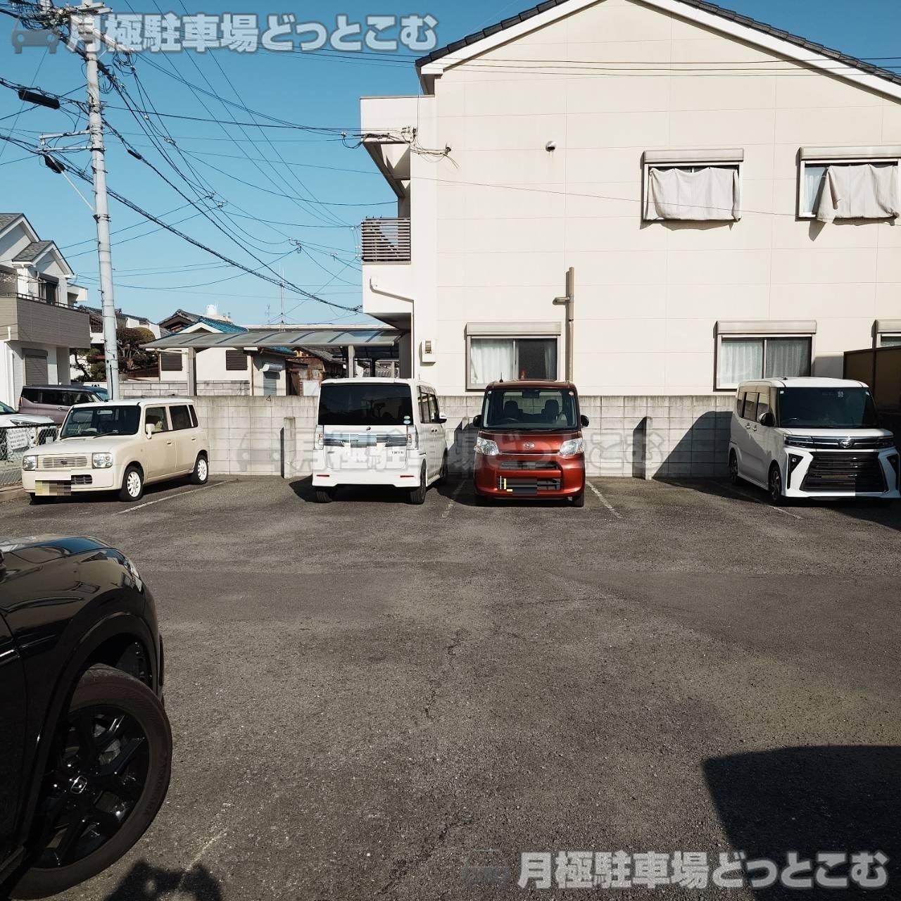 四條畷市岡山四丁目553番3の月極駐車場2