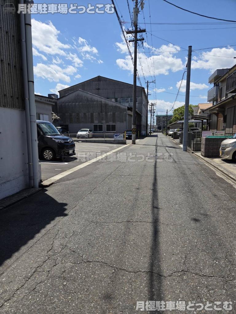 名古屋市港区丸池町2丁目の月極駐車場4