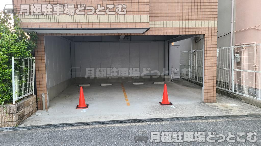 大阪市此花区春日出北2丁目6−10の月極駐車場1