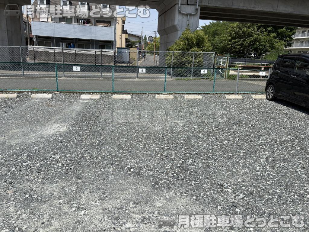 名古屋市南区柴田町1丁目1−1の月極駐車場3