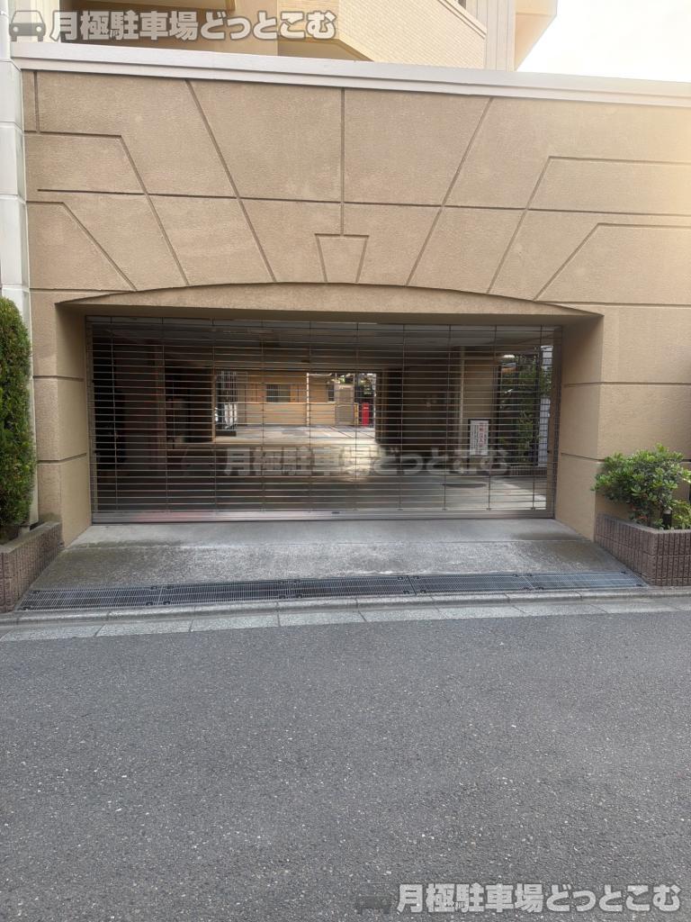 葛飾区青戸4丁目21−20の月極駐車場3