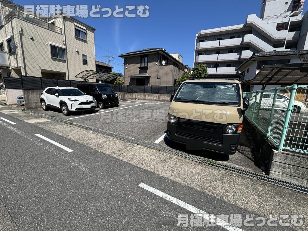 名古屋市昭和区鶴舞2丁目1520番の月極駐車場10