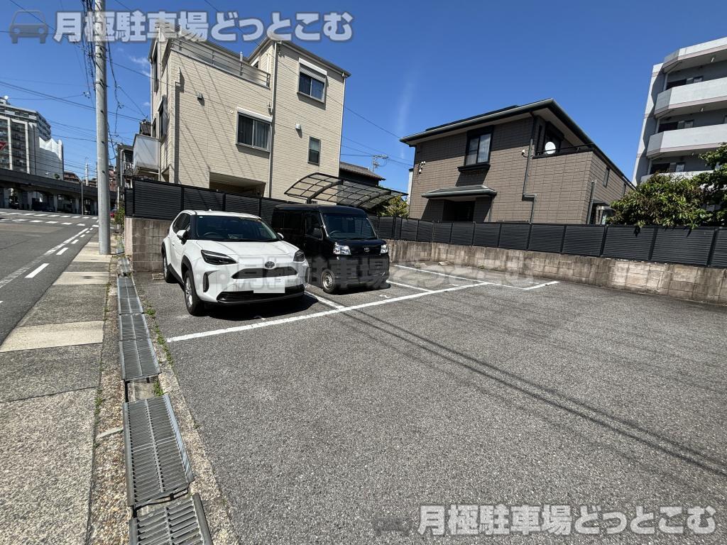 名古屋市昭和区鶴舞2丁目1520番の月極駐車場2