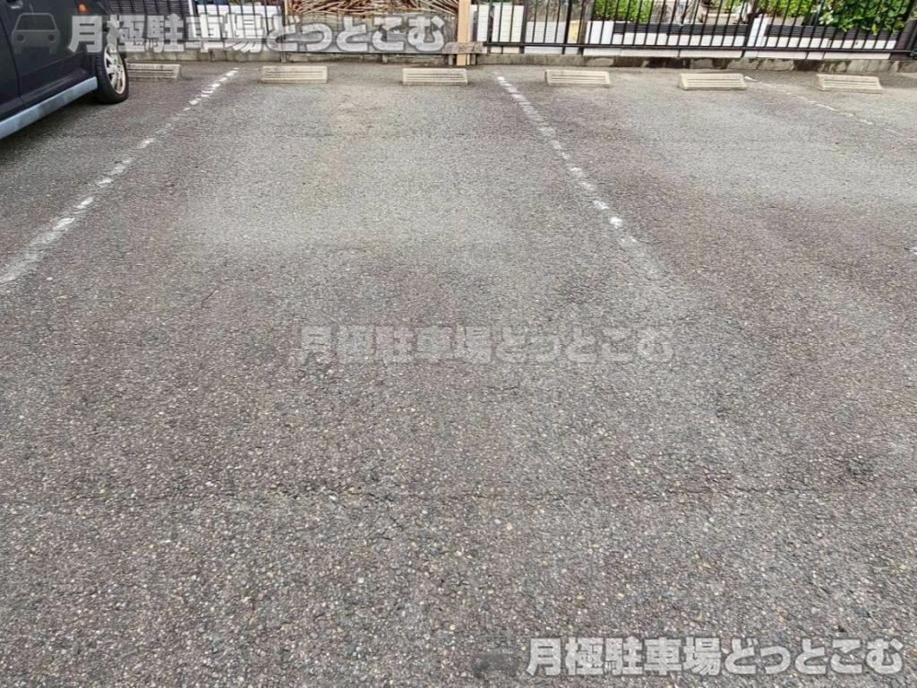 名古屋市中村区藤江町3丁目118の月極駐車場4