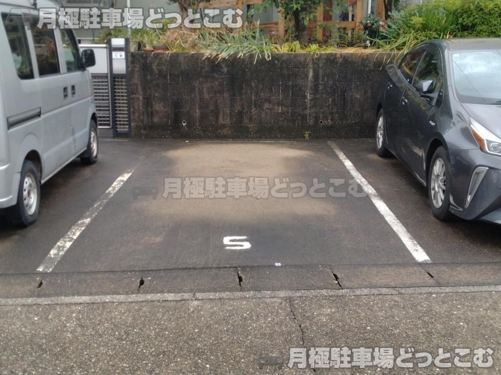 名古屋市天白区植田南2丁目1703の月極駐車場6
