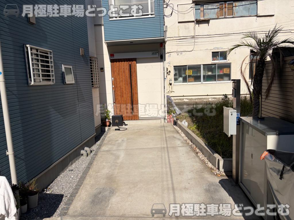 墨田区立花4丁目19−2の月極駐車場1