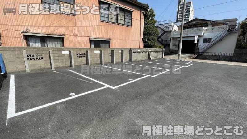 行橋市中央2丁目4-5の月極駐車場2
