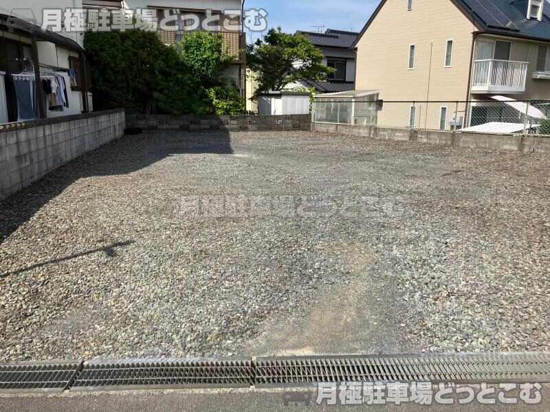 北九州市小倉南区長尾2丁目6－15の月極駐車場2