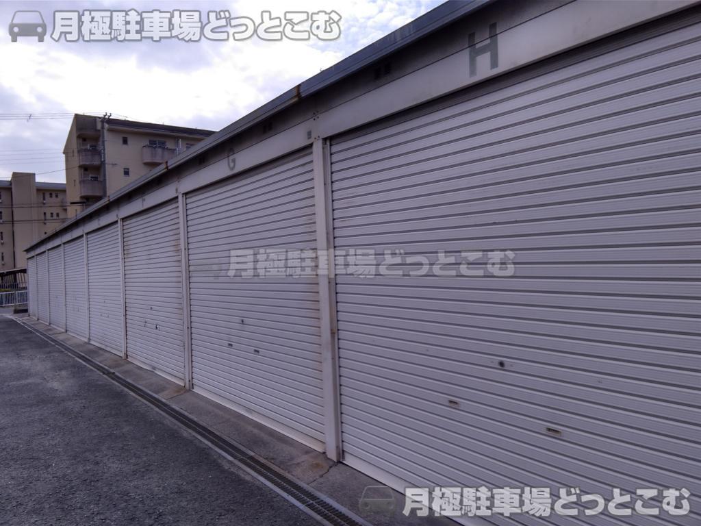 東大阪市加納3丁目8番12、8番29の月極駐車場2