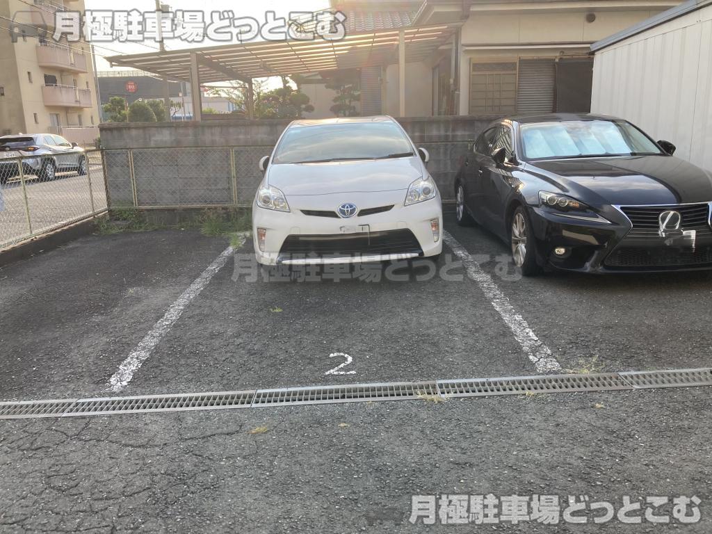 東大阪市加納3丁目8番12、8番29の月極駐車場3