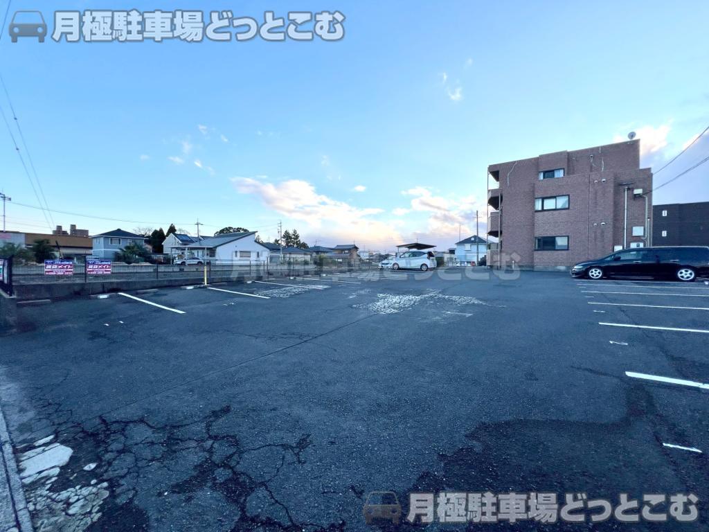 三重郡川越町豊田60−3の月極駐車場3