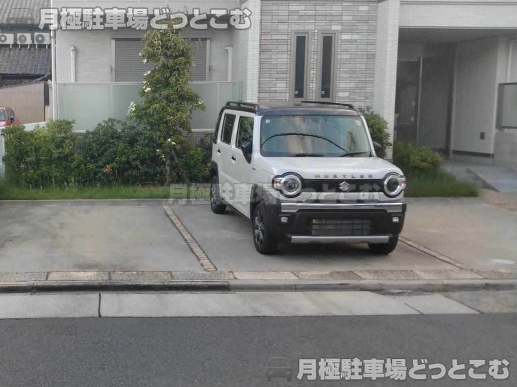名古屋市中村区大秋町1丁目28-1の月極駐車場1