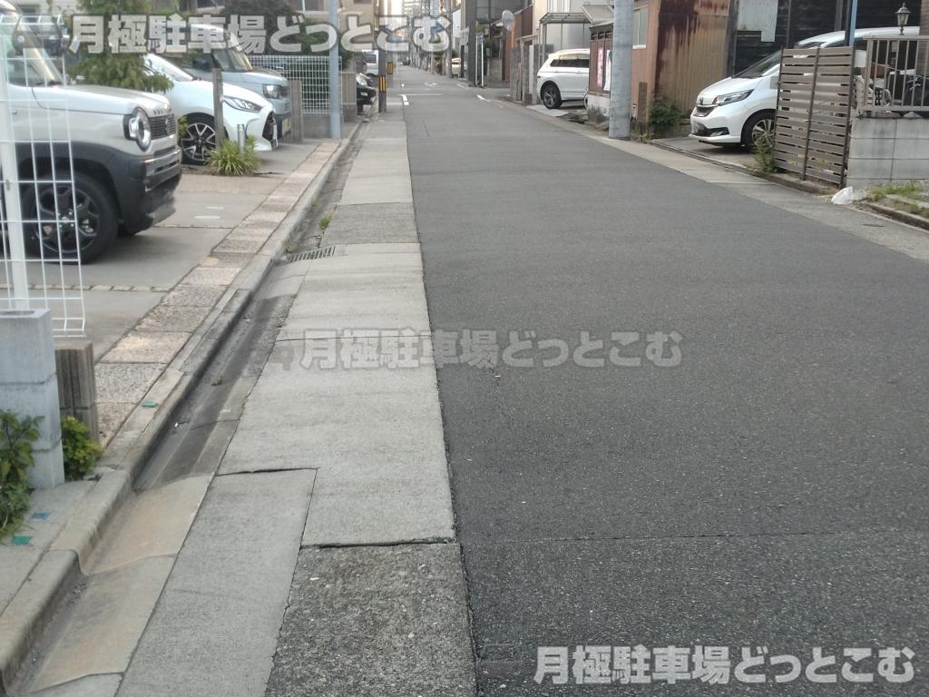 名古屋市中村区大秋町1丁目28-1の月極駐車場2