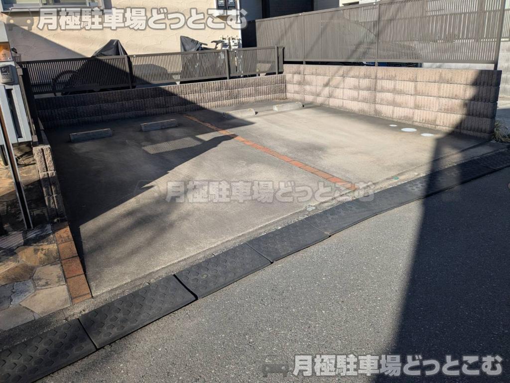 さいたま市浦和区常盤3丁目25-13の月極駐車場2