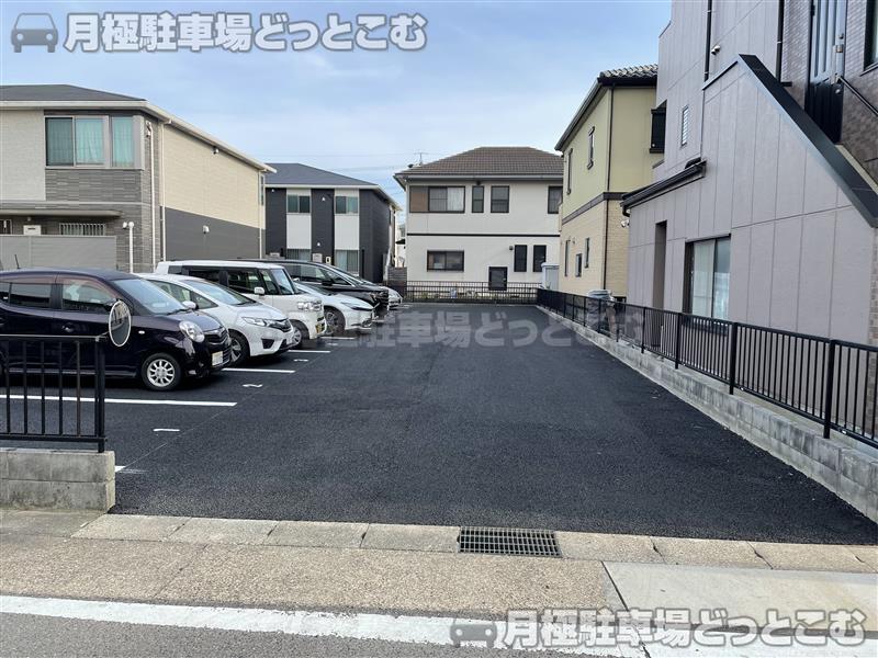 苫小牧市拓勇西町3丁目5番19の月極駐車場2