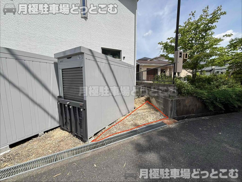 愛知郡東郷町春木屋敷3496-32,33の月極駐車場2